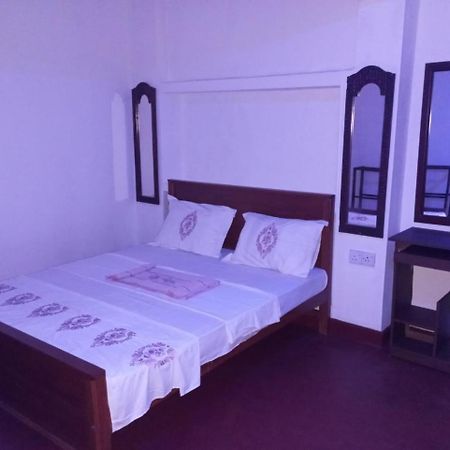 Relax Home Rambukkana Exterior foto