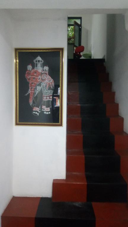 Relax Home Rambukkana Exterior foto